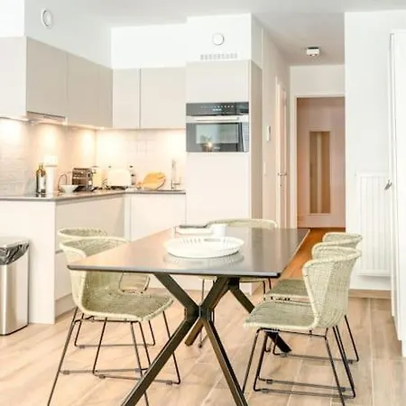 5-guest In Ostend, Steps From The Oostende