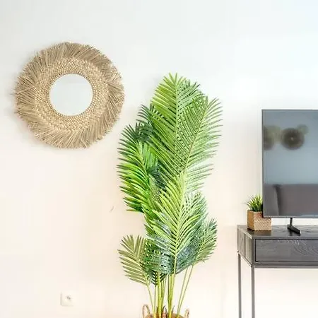 5-guest In Ostend, Steps From The דירה