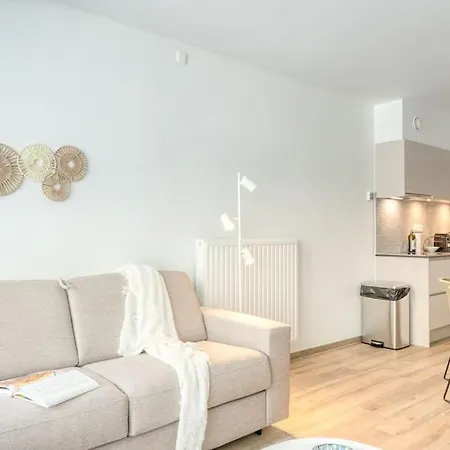Apartment 5-guest In Ostend, Steps From The Ostend
